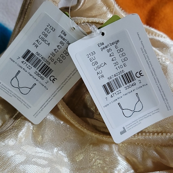 Two Bras - Picture 3 of 4